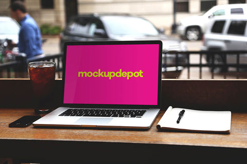Macbook Pro PSD Mockup