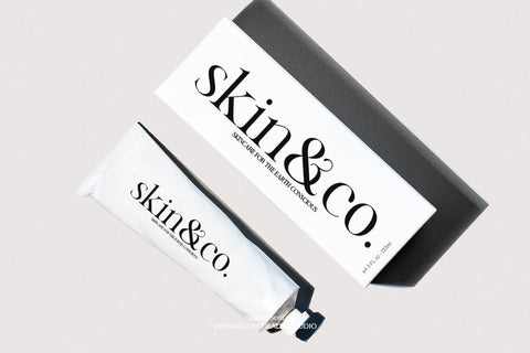 Quincy – Stylish Serif Font with Elegant Contrast