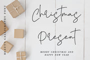 Yearbook Christmas - Free Script Font